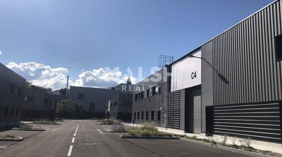 MALSH Realty & Property - Local d'activités - Extérieurs OUEST (Tarare / Arbresle) - Tarare - 6