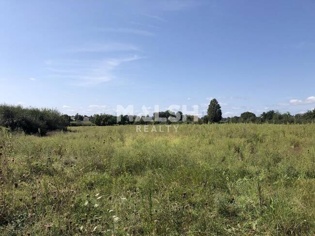 MALSH Realty & Property - Terrain - Nord 42 - Mably - 1