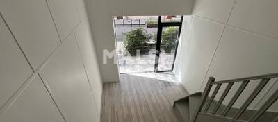 MALSH Realty & Property - Local commercial - Carré de Soie / Grand Clément / Bel Air - Villeurbanne - 5