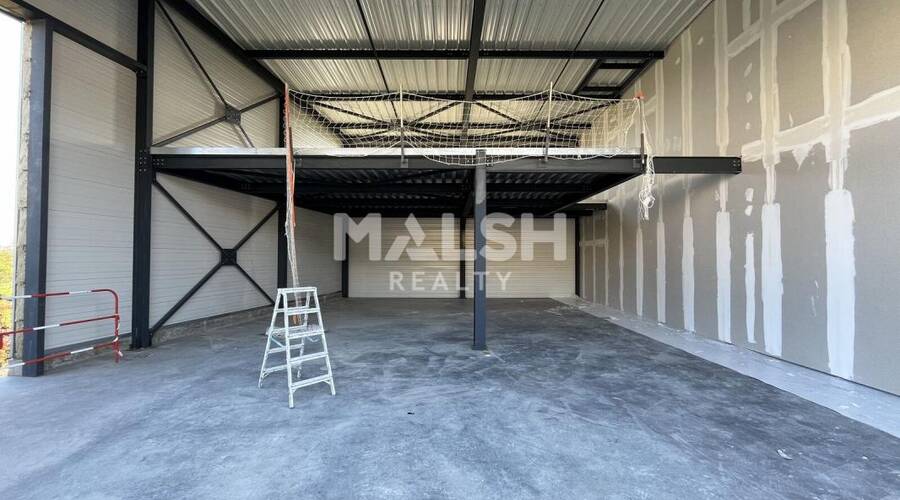 MALSH Realty & Property - Local commercial - Extérieurs NORD (Villefranche / Belleville) - Limas - 5