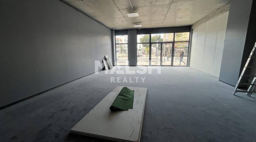 MALSH Realty & Property - Local commercial - Est lyonnais (Aéroport à confirmer) - Saint-Laurent-de-Mure - 3