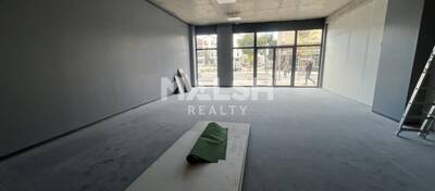 MALSH Realty & Property - Local commercial - Est lyonnais (Aéroport à confirmer) - Saint-Laurent-de-Mure - 3