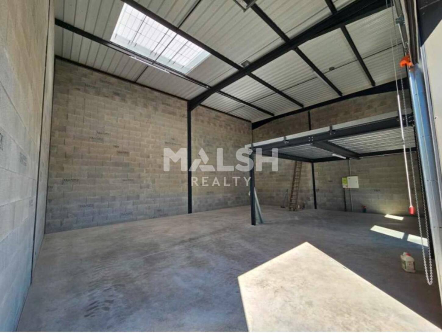 MALSH Realty & Property - Local d'activités - Nord 42 - Riorges - 2