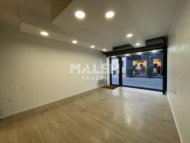 MALSH Realty & Property - Local commercial - Saint Etienne - Saint-Étienne - 1
