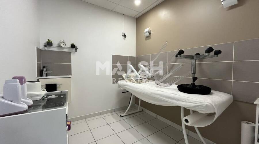 MALSH Realty & Property - Local commercial - Lyon Nord Ouest (Techlid / Monts d'Or) - Tassin-la-Demi-Lune - 9