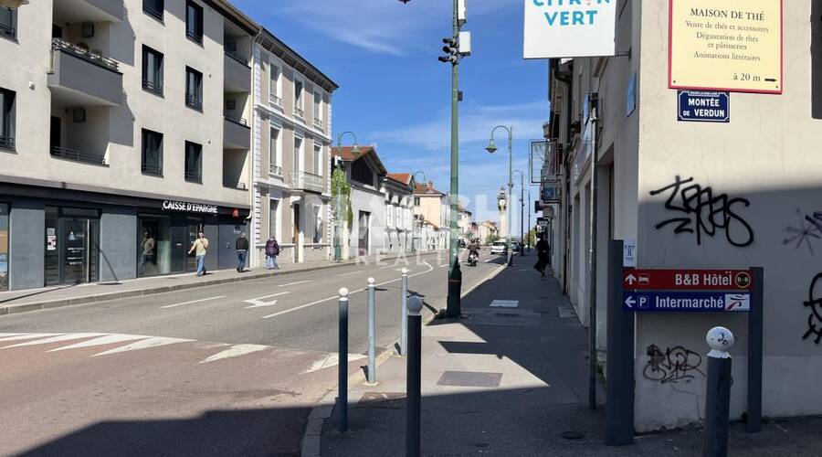 MALSH Realty & Property - Local commercial - Lyon Nord Ouest (Techlid / Monts d'Or) - Tassin-la-Demi-Lune - 14