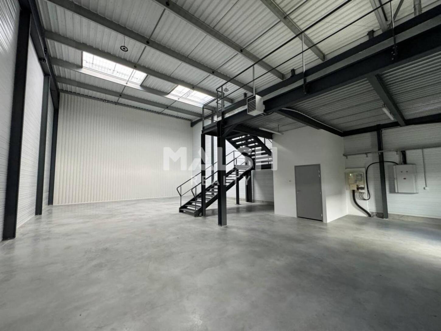 MALSH Realty & Property - Local d'activités - Saint Etienne - Saint-Étienne - 2