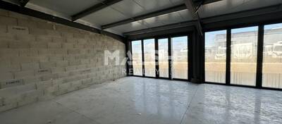 MALSH Realty & Property - Local commercial - Extérieurs SUD  (Vallée du Rhône) - Arzay - 2