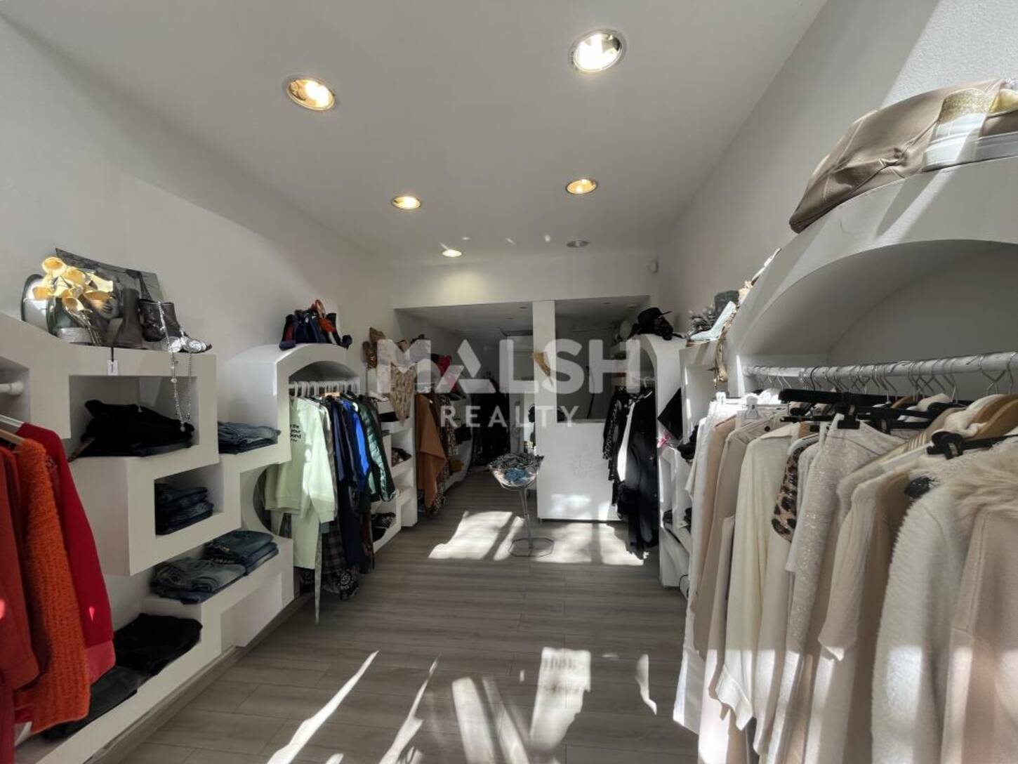 MALSH Realty & Property - Local commercial - Lyon 8°/ Hôpitaux - Lyon 8 - 2