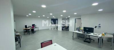 MALSH Realty & Property - Local commercial - Extérieurs NORD (Villefranche / Belleville) - Jassans-Riottier - 5