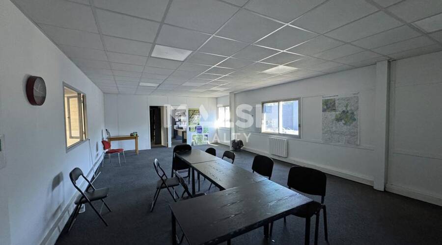 MALSH Realty & Property - Local d'activités - Saint Etienne - Saint-Étienne - 2