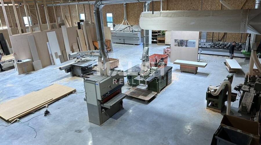 MALSH Realty & Property - Local d'activités - Nord Isère ( Ile d'Abeau / St Quentin Falavier ) - Saint-Clair-de-la-Tour - 2