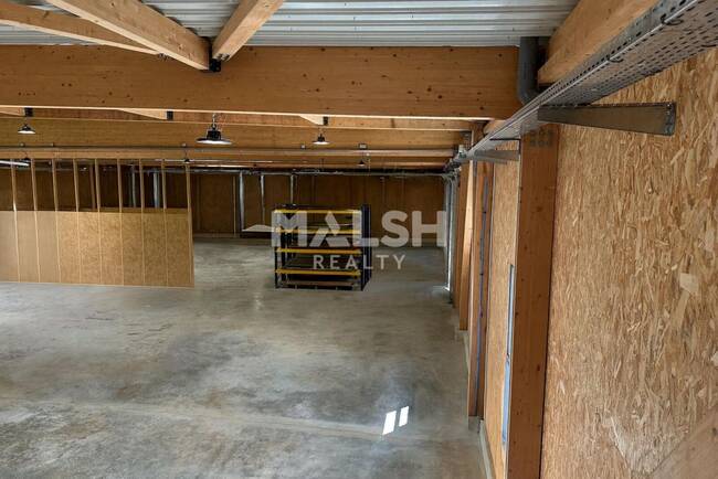 MALSH Realty & Property - Local d'activités - Nord Isère ( Ile d'Abeau / St Quentin Falavier ) - Saint-Clair-de-la-Tour - 1