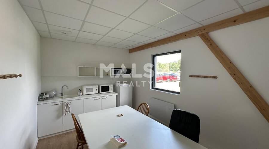 MALSH Realty & Property - Local d'activités - Nord Isère ( Ile d'Abeau / St Quentin Falavier ) - Saint-Clair-de-la-Tour - 8