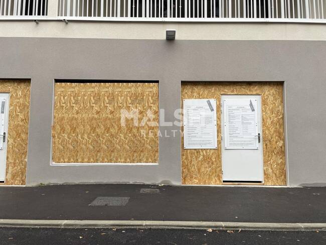 MALSH Realty & Property - Local commercial - Talaudière - 1