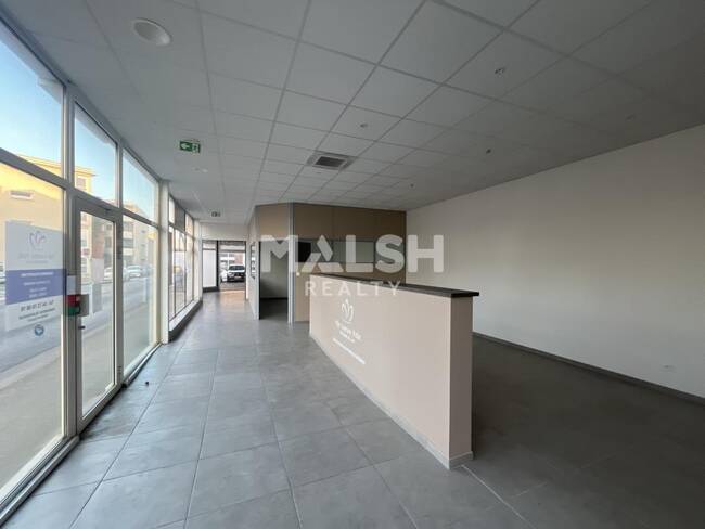 MALSH Realty & Property - Local commercial - Plateau Nord / Val de Saône - Rillieux-la-Pape - 1