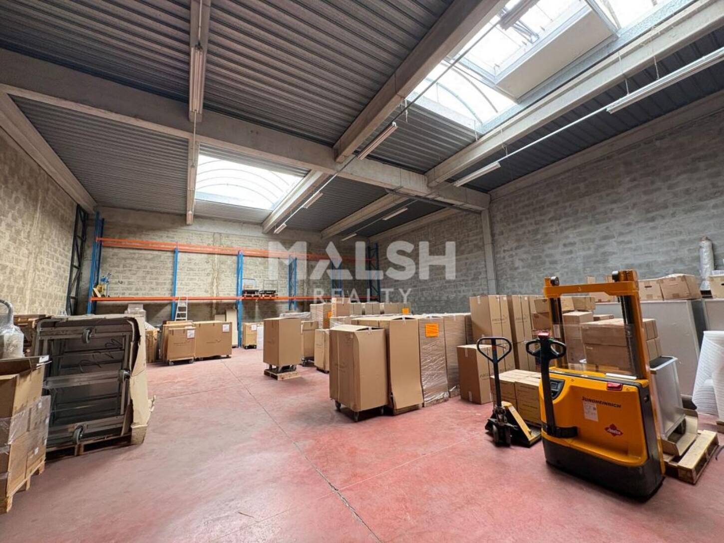MALSH Realty & Property - Local d'activités - Lyon EST (St Priest /Mi Plaine/ A43 / Eurexpo) - Saint-Priest - 2