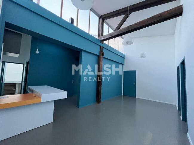 MALSH Realty & Property - Local commercial - Extérieurs NORD (Villefranche / Belleville) - Belleville - 1