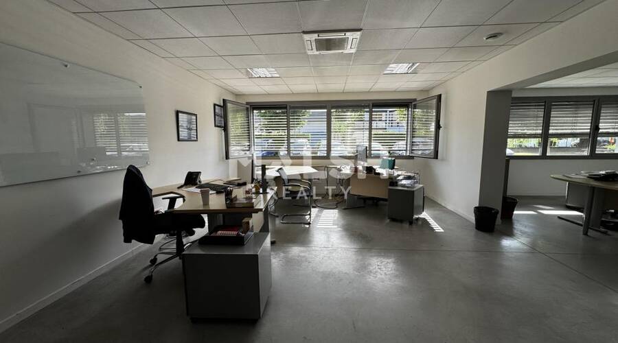 MALSH Realty & Property - Bureau - Lyon Nord Est (Rhône Amont) - Décines-Charpieu - 12
