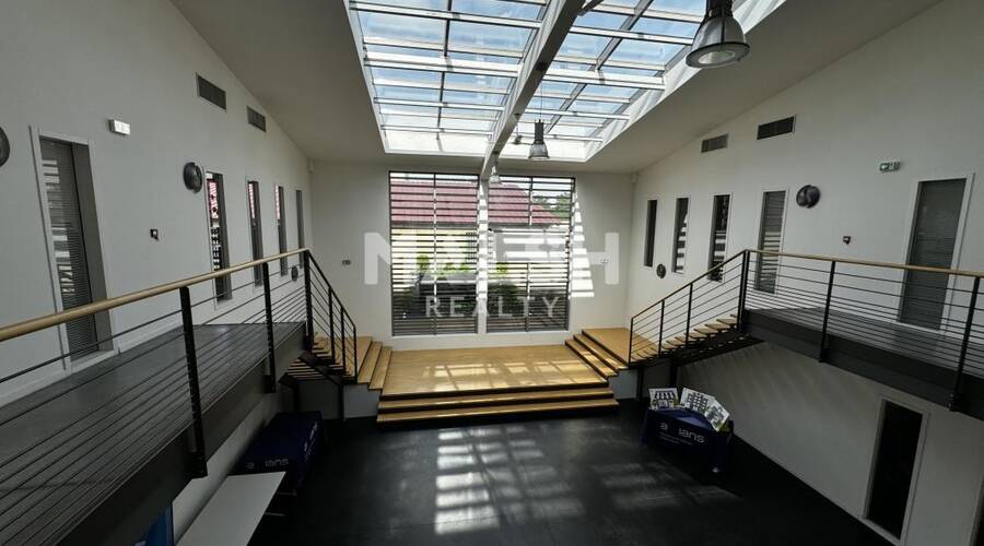 MALSH Realty & Property - Bureau - Lyon Nord Est (Rhône Amont) - Décines-Charpieu - 4