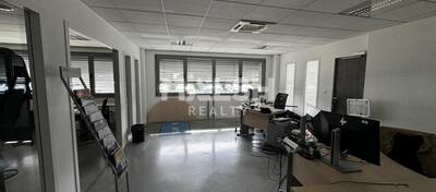 MALSH Realty & Property - Bureau - Lyon Nord Est (Rhône Amont) - Décines-Charpieu - 13