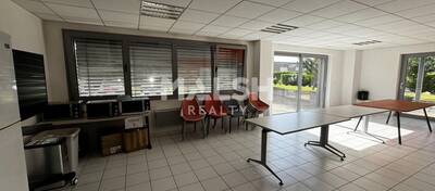 MALSH Realty & Property - Bureau - Lyon Nord Est (Rhône Amont) - Décines-Charpieu - 16