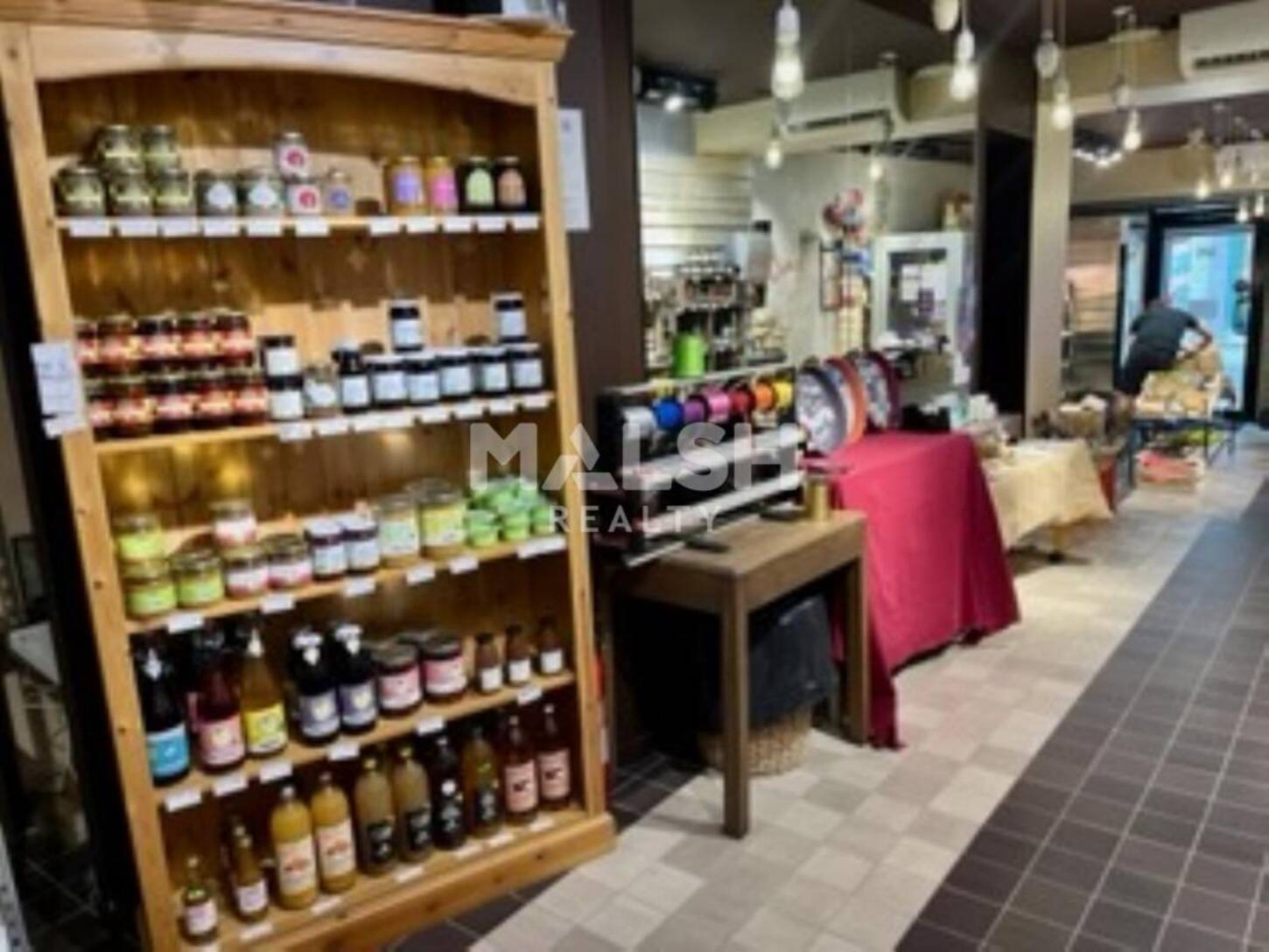 MALSH Realty & Property - Local commercial - Lyon 4° - Lyon 4 - 2