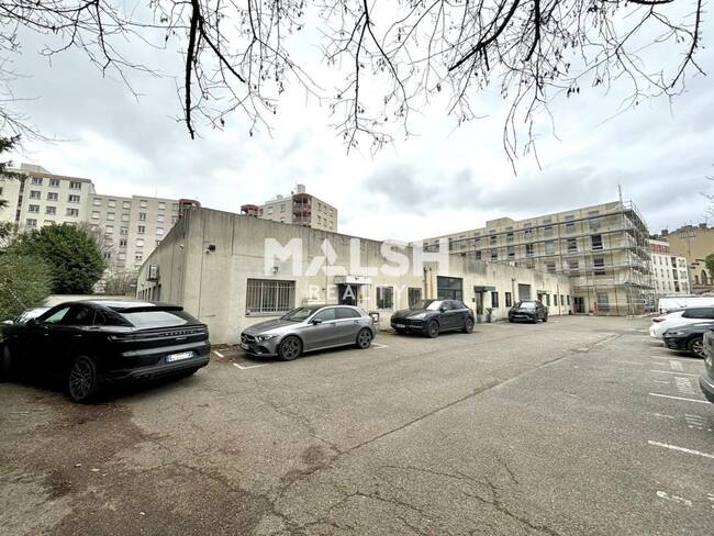 MALSH Realty & Property - Bureau - Carré de Soie / Grand Clément / Bel Air - Villeurbanne - 1
