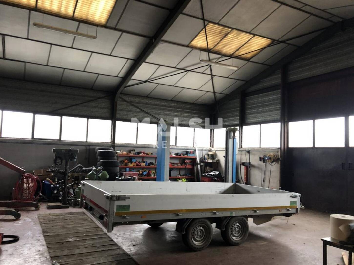 MALSH Realty & Property - Local d'activités - Extérieurs OUEST (Tarare / Arbresle) - Coise - 2