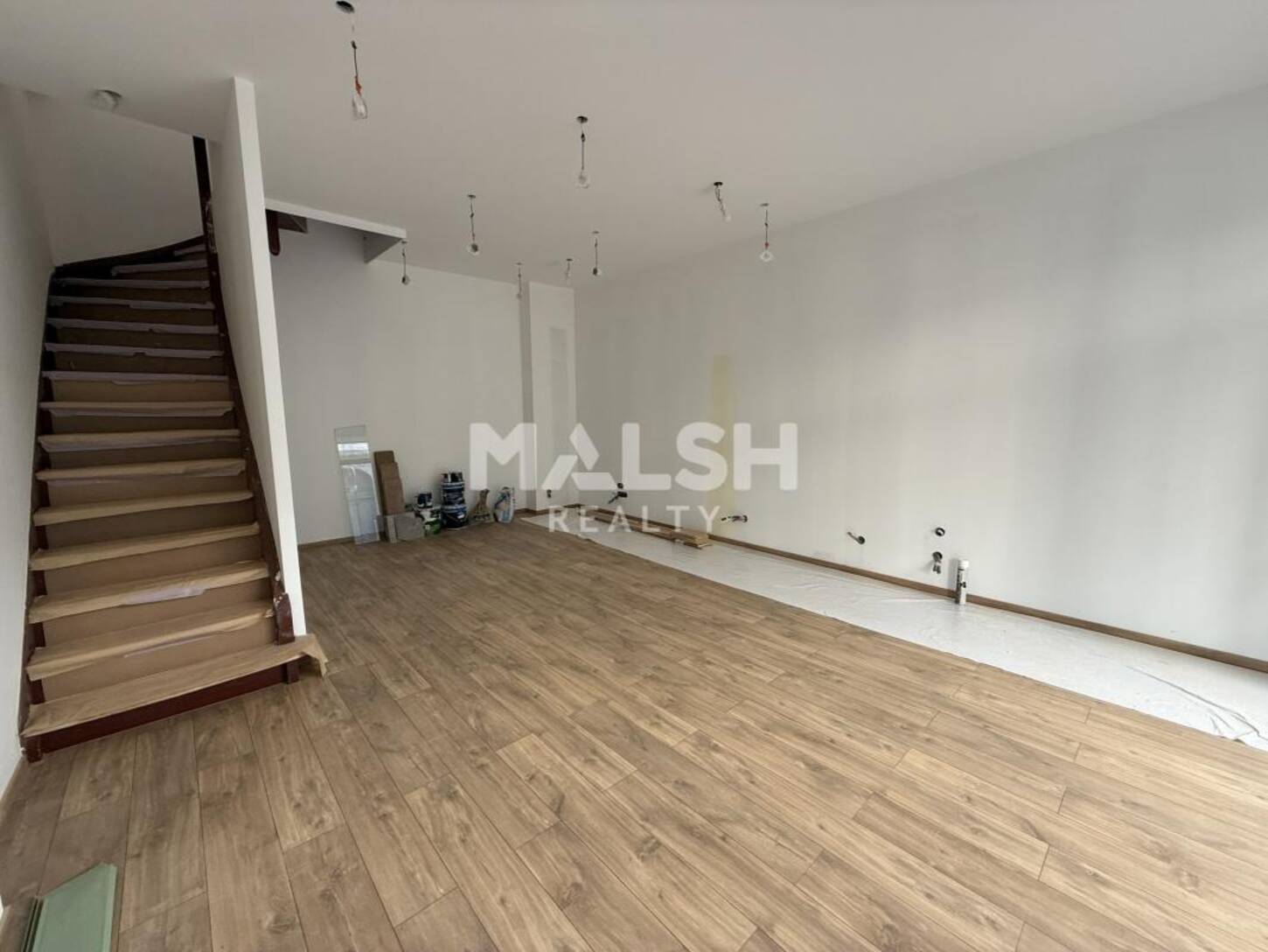 MALSH Realty & Property - Local commercial - Saint Etienne - Saint-Étienne - 2