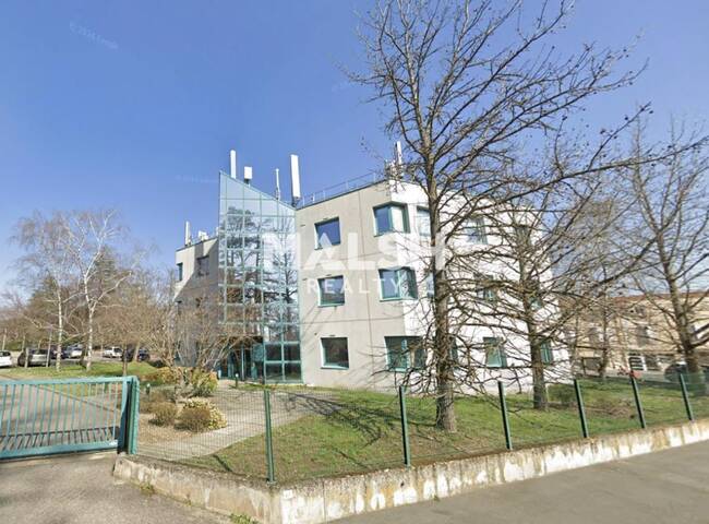 MALSH Realty & Property - Bureau - Lyon Nord Ouest (Techlid / Monts d'Or) - Charbonnières-les-Bains - 1