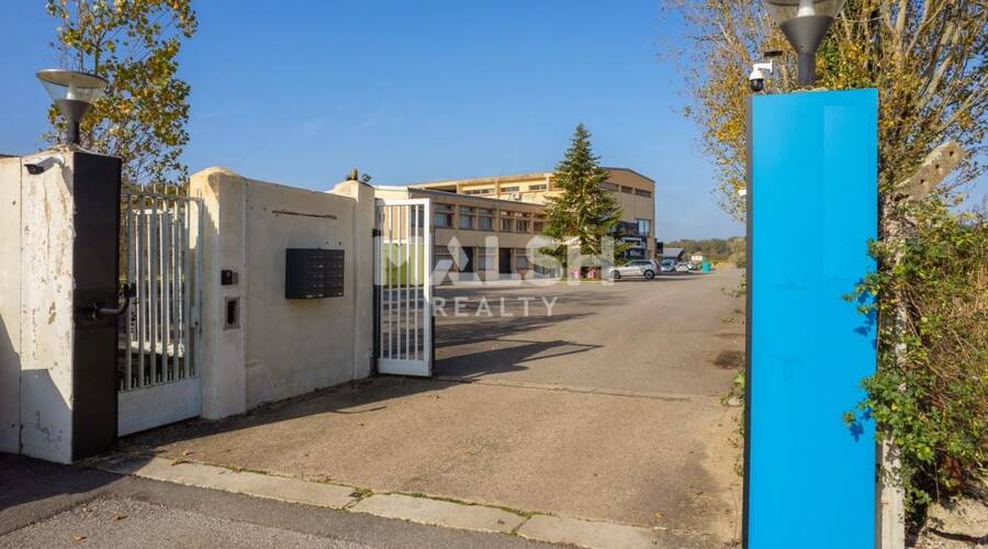 MALSH Realty & Property - Local d'activités - Extérieurs NORD (Villefranche / Belleville) - Saint-André-de-Corcy - 60