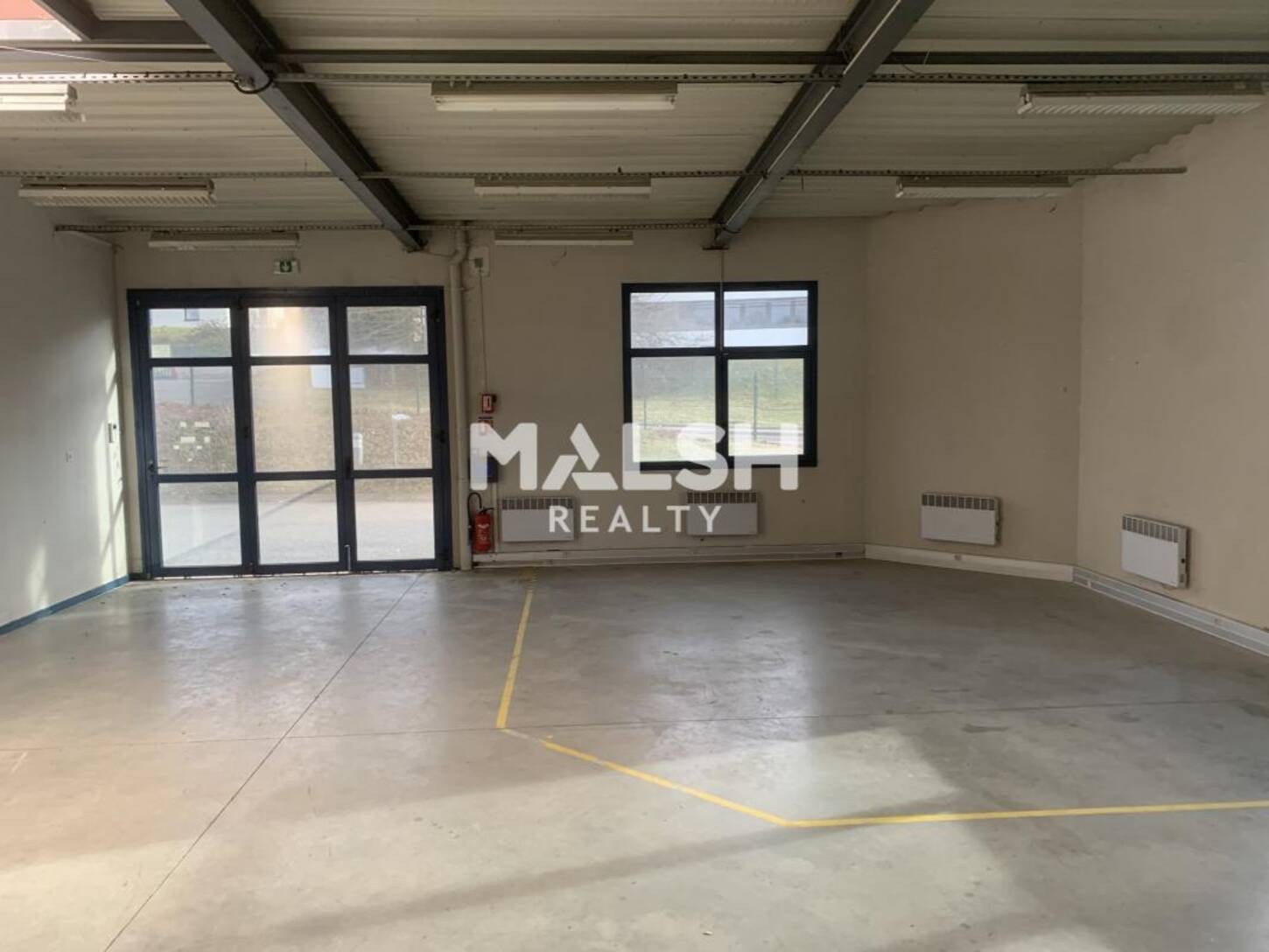 MALSH Realty & Property - Autres - Nord Isère ( Ile d'Abeau / St Quentin Falavier ) - Saint-Quentin-Fallavier - 2