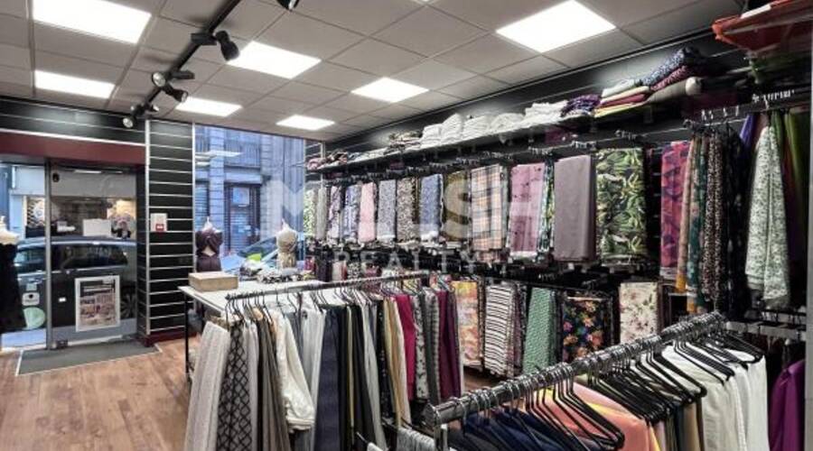 MALSH Realty & Property - Local commercial - Lyon - Presqu'île - Lyon 2 - 1