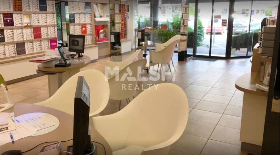 MALSH Realty & Property - Local commercial - Lyon EST (St Priest /Mi Plaine/ A43 / Eurexpo) - Bron - 1