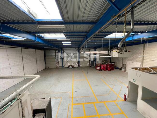 MALSH Realty & Property - Local d'activités - Carré de Soie / Grand Clément / Bel Air - Vaulx-en-Velin - 1