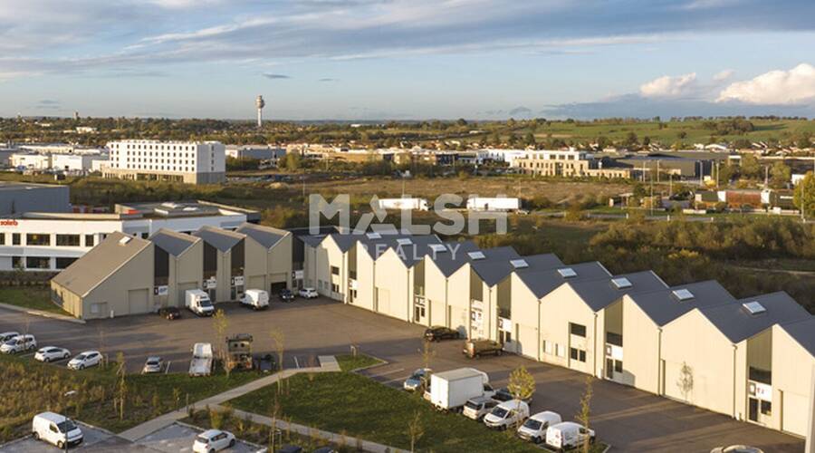 MALSH Realty & Property - Local d'activités - Lyon EST (St Priest /Mi Plaine/ A43 / Eurexpo) - Genas - 2