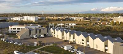 MALSH Realty & Property - Local d'activités - Lyon EST (St Priest /Mi Plaine/ A43 / Eurexpo) - Genas - 2
