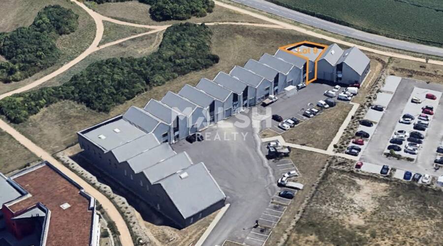 MALSH Realty & Property - Local d'activités - Lyon EST (St Priest /Mi Plaine/ A43 / Eurexpo) - Genas - 3
