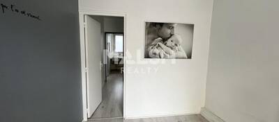 MALSH Realty & Property - Local commercial - Carré de Soie / Grandclément / Bel Air - Villeurbanne - 2
