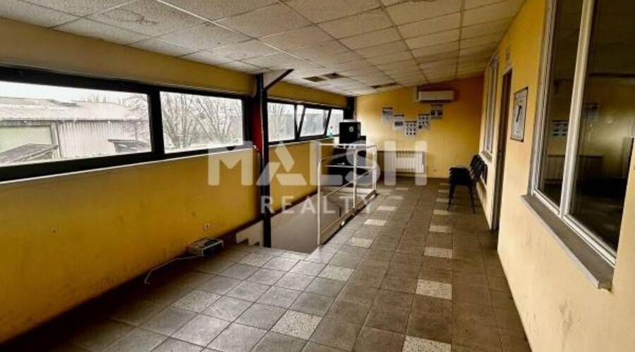 MALSH Realty & Property - Local d'activités - Extérieurs NORD (Villefranche / Belleville) - Trévoux - 5