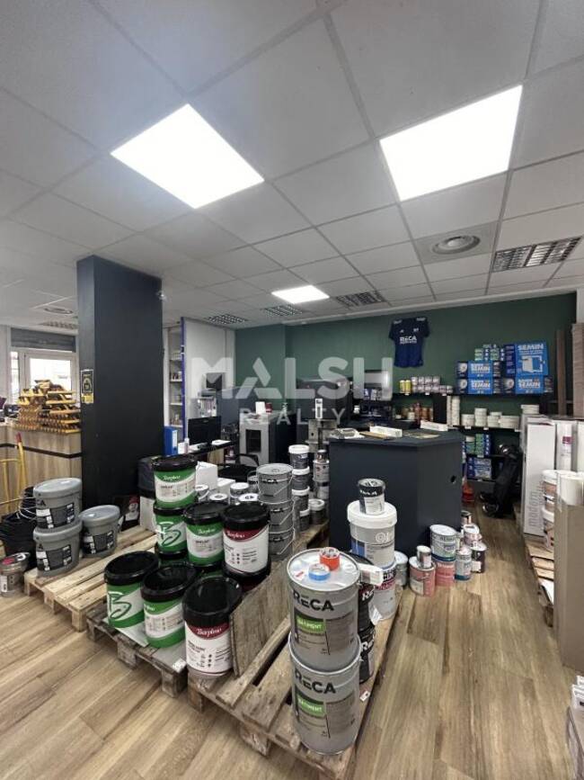 MALSH Realty & Property - Local commercial - Lyon Sud Est - Saint-Fons - 1