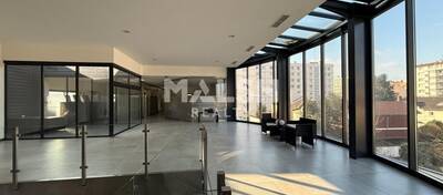 MALSH Realty & Property - Local d'activités - Carré de Soie / Grand Clément / Bel Air - Villeurbanne - 13