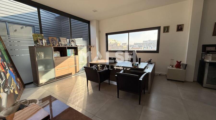 MALSH Realty & Property - Local d'activités - Carré de Soie / Grand Clément / Bel Air - Villeurbanne - 14
