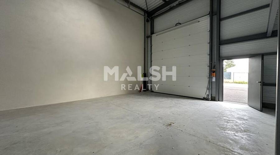 MALSH Realty & Property - Local d'activités - Extérieurs NORD (Villefranche / Belleville) - Saint-Étienne-la-Varenne - 1