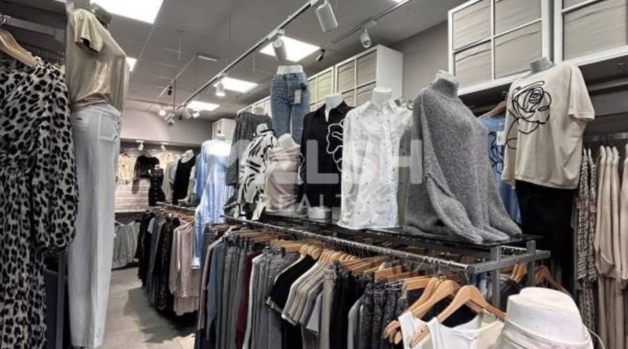 MALSH Realty & Property - Local commercial - Carré de Soie / Grand Clément / Bel Air - Villeurbanne - 2