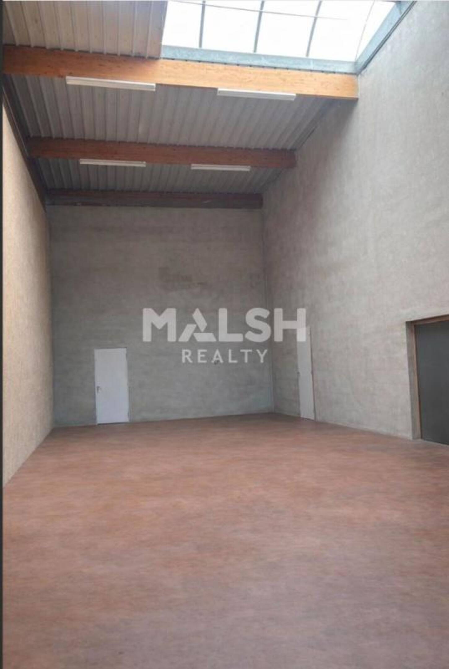 MALSH Realty & Property - Local d'activités - Nord Isère ( Ile d'Abeau / St Quentin Falavier ) - Frontonas - 2