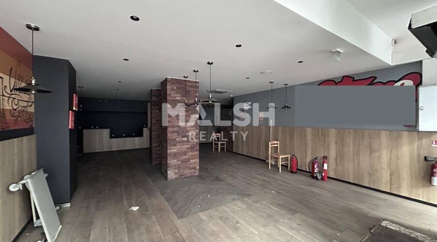 MALSH Realty & Property - Local commercial - Carré de Soie / Grand Clément / Bel Air - Villeurbanne - 1
