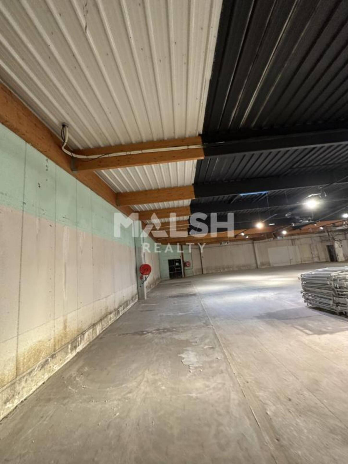 MALSH Realty & Property - Local commercial - Lyon Sud Ouest - Givors - 2