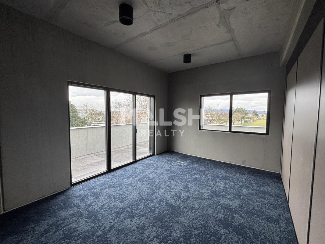 MALSH Realty & Property - Local d'activités - Plateau Nord / Val de Saône - Rillieux-la-Pape - 17